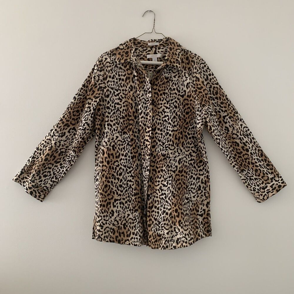 Chico’s No Iron Button Up Top Tunic Work Career Leopard Roll Up - Size 2 Large